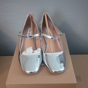 Steve Madden Metallic Silver Heels